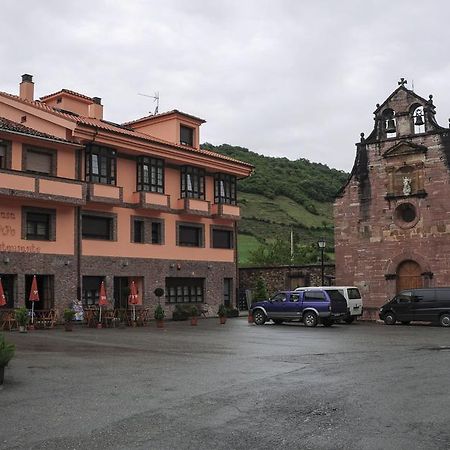 Hotel Restaurante Casa Pipo Tuña Екстериор снимка