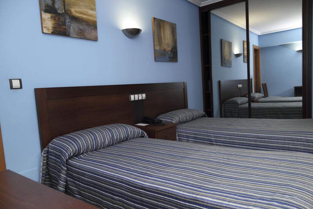 Hotel Restaurante Casa Pipo Tuña Стая снимка