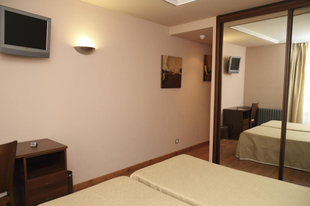 Hotel Restaurante Casa Pipo Tuña Екстериор снимка
