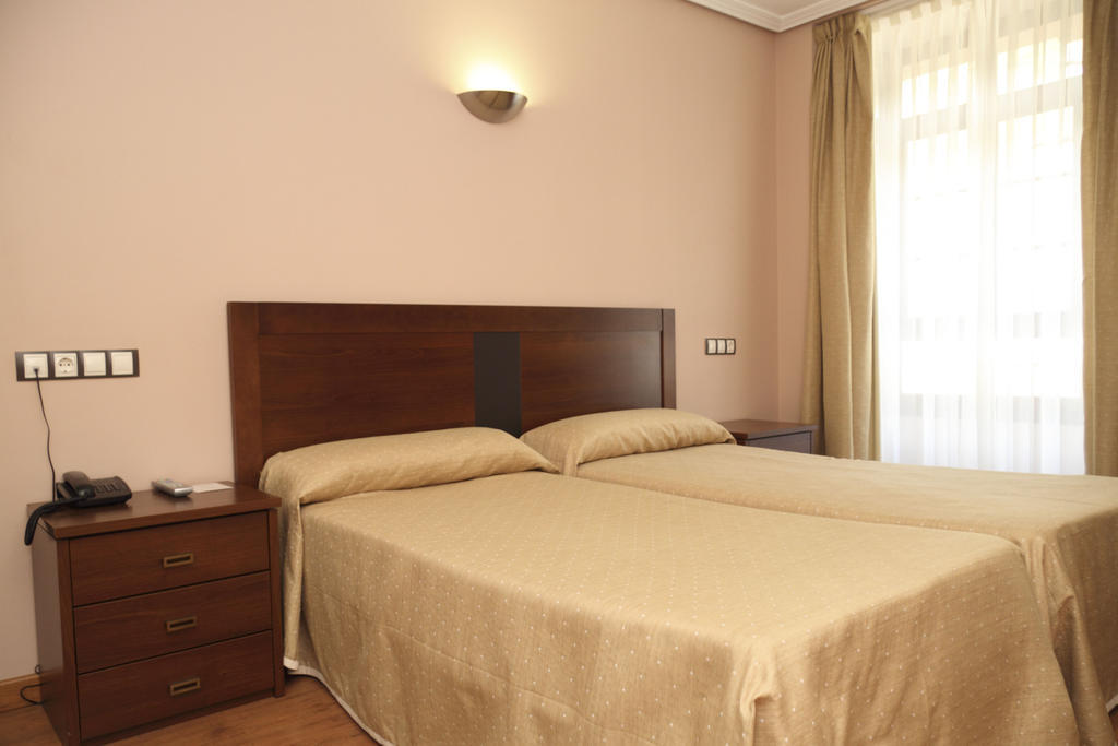 Hotel Restaurante Casa Pipo Tuña Екстериор снимка