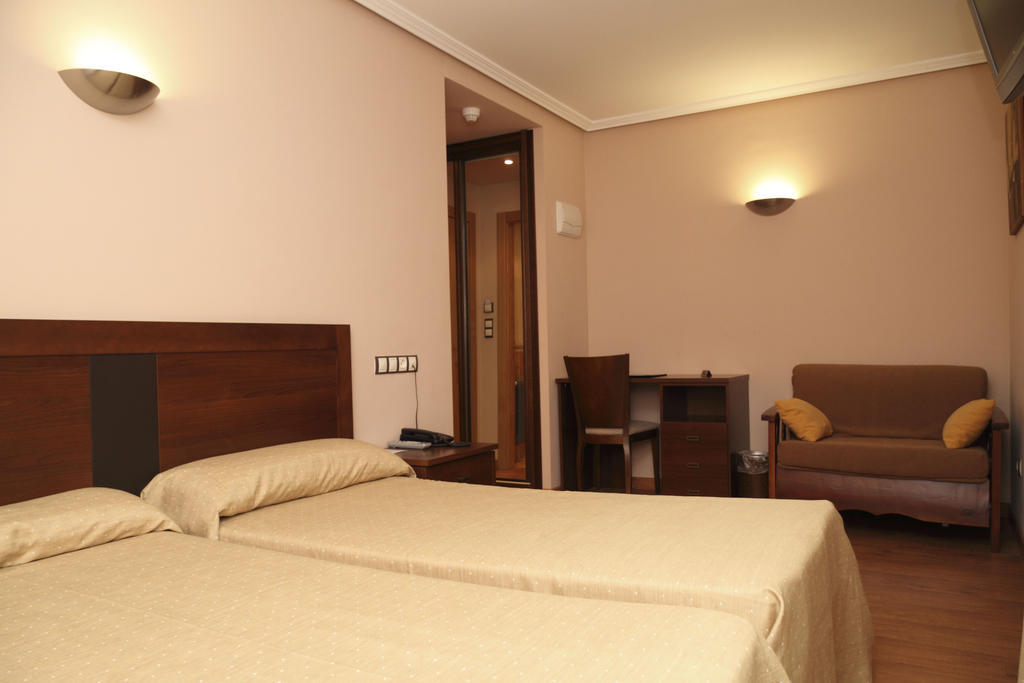 Hotel Restaurante Casa Pipo Tuña Екстериор снимка