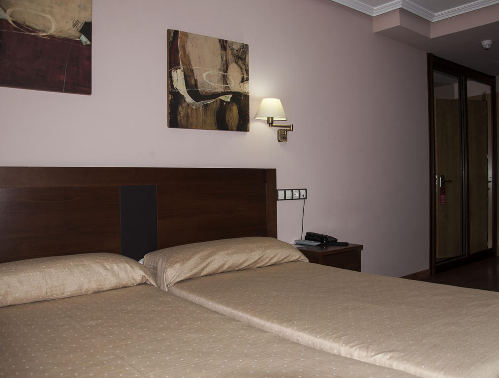 Hotel Restaurante Casa Pipo Tuña Стая снимка