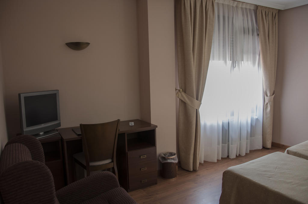 Hotel Restaurante Casa Pipo Tuña Стая снимка
